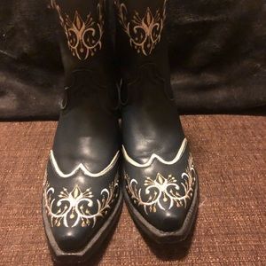 Women’s JB Dillon Boots worn just a few times